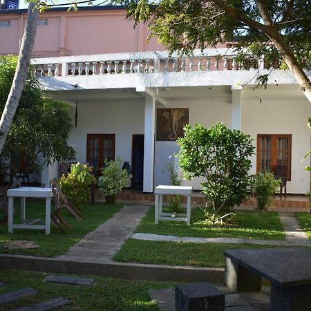 Aroma Guest House Mirissa Luaran gambar