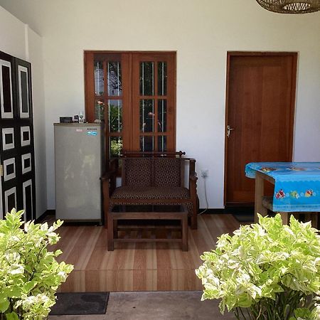 Aroma Guest House Mirissa Luaran gambar