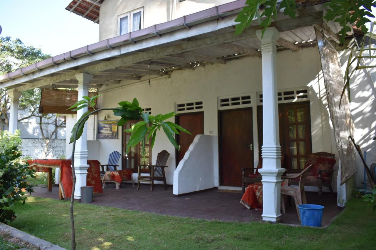 Aroma Guest House Mirissa Luaran gambar