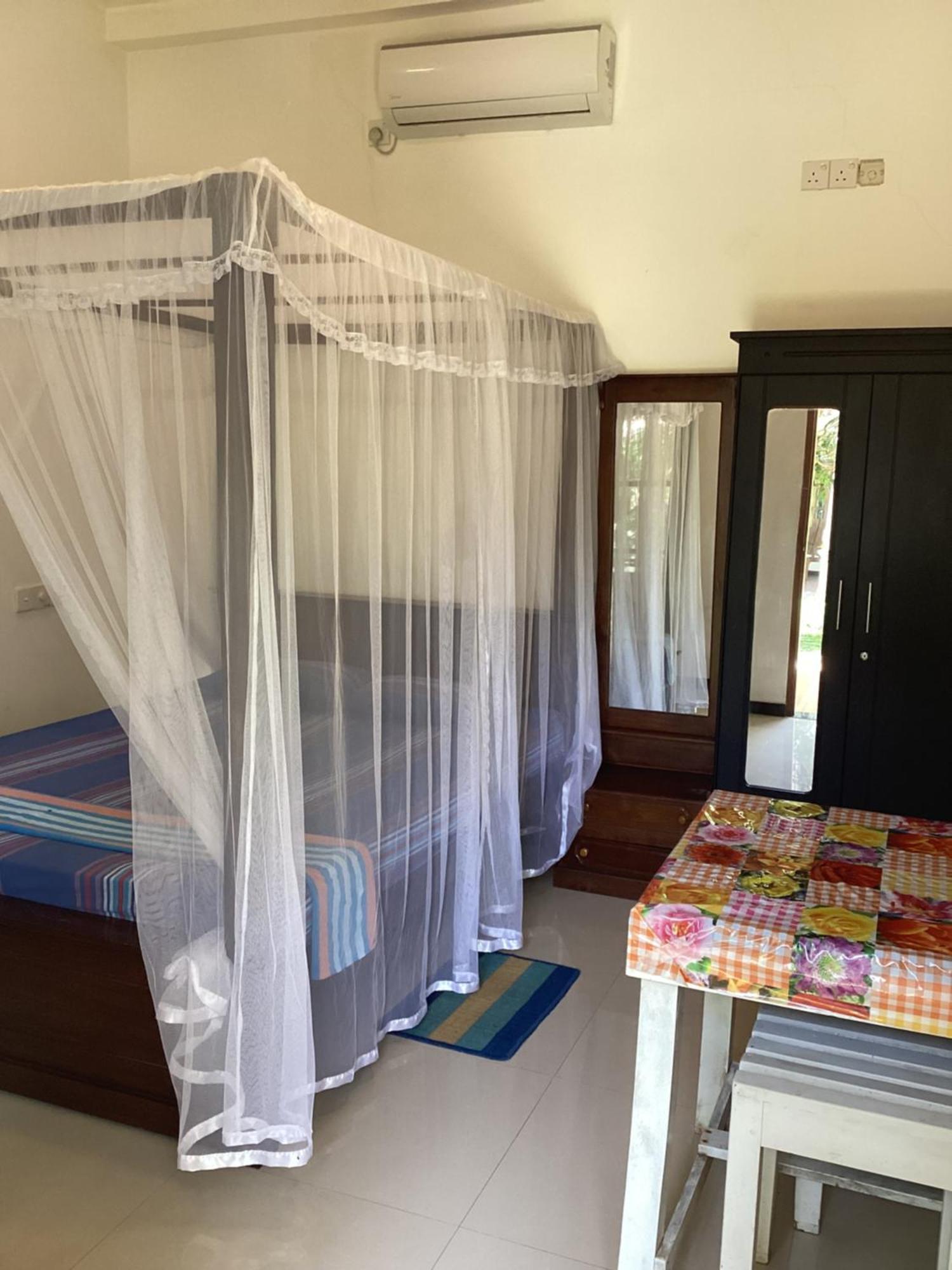 Aroma Guest House Mirissa Luaran gambar
